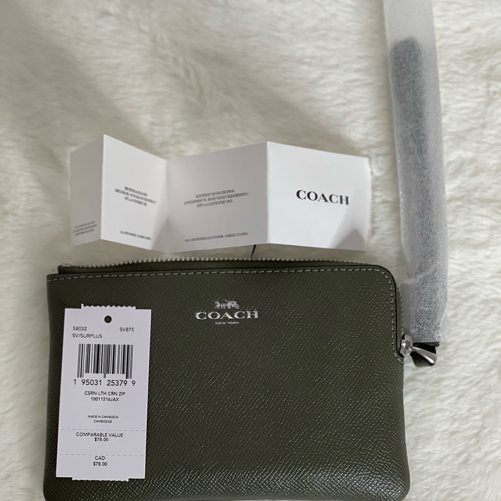 Coach Corner Wristlet Wallet Leather - Picture 2 of 7